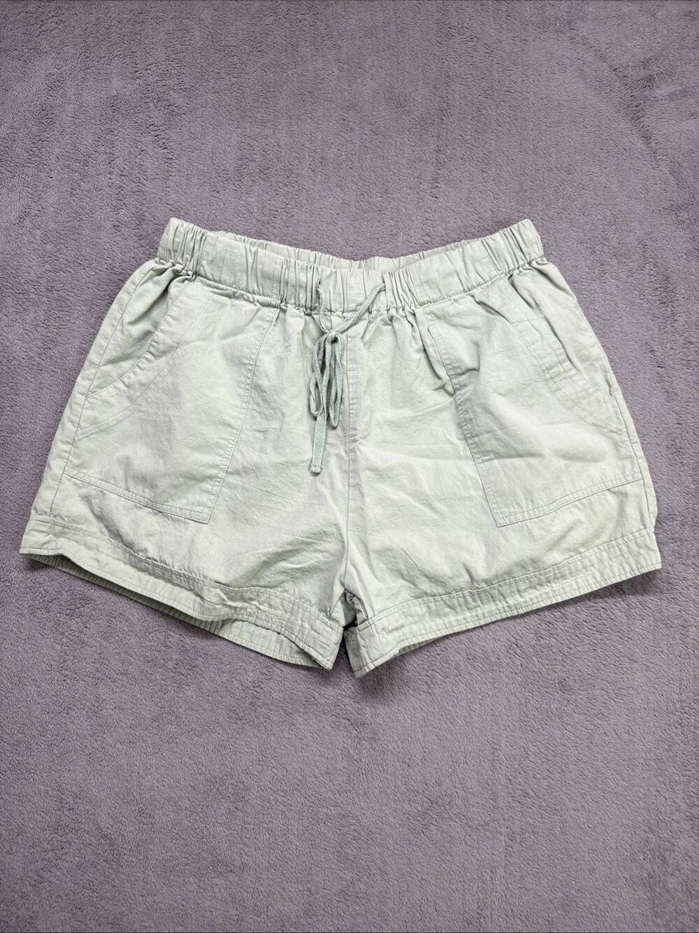 Women’s Summer Shorts Size Large 100% Cotton Sage Green
